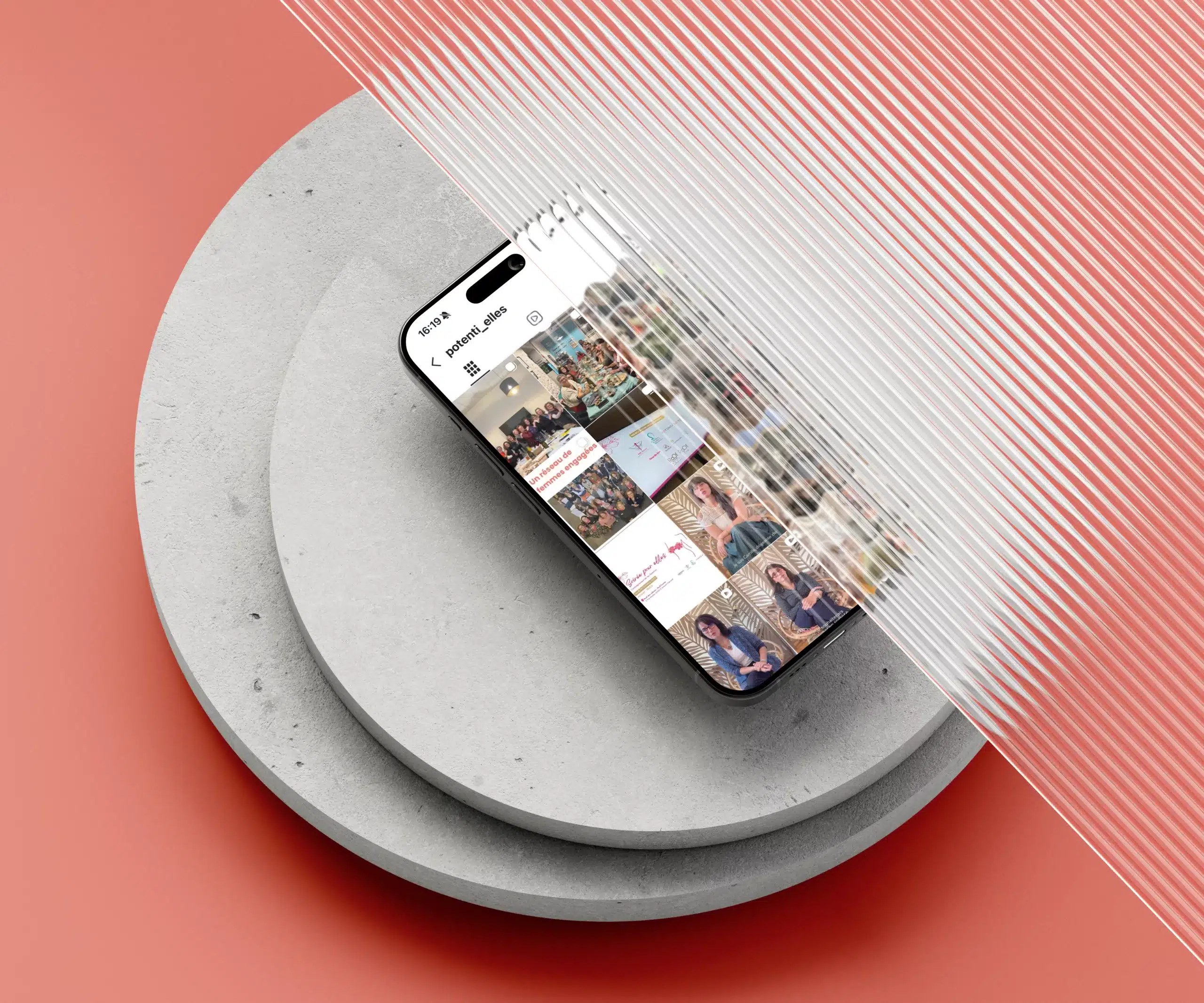 RÉSEAU FÉMININ – Réalisation agence communication CoWork&Com Clermont-Ferrand